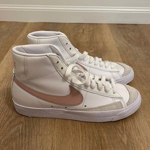 Never worn Nike blazers